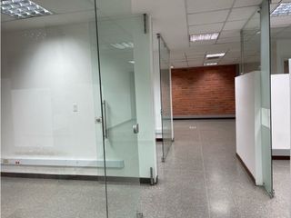 ARRIENDO OFICINA ESPECIAL PARA  CALL CENTER EN LA AGUCATALA MEDELLIN