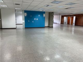 ARRIENDO OFICINA ESPECIAL PARA  CALL CENTER EN LA AGUCATALA MEDELLIN