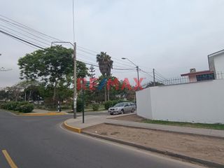 Foto 3 de ¡ALQUILER DE CASA EN LA MOLINA, RESIDENCIAL MONTERRICO, ¡UNIFE!
Disfruta de esta amplia casa en una de las mejores zonas residenciales de La Molina,