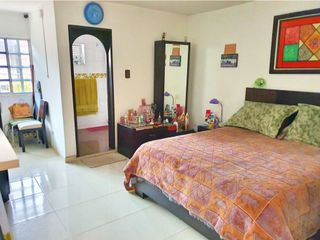 Se vende Casa ubicada en el barrio Santander 230 mt2