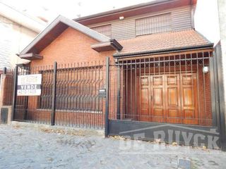 Foto 1 de Chalet en Venta en Quilmes Residencial