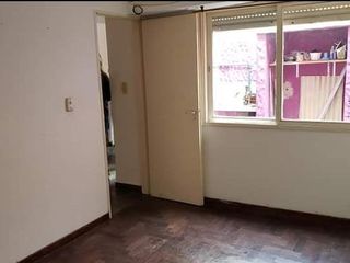 Departamento en venta - 2 dormitorios 1 baño - 50mts2 - La Plata