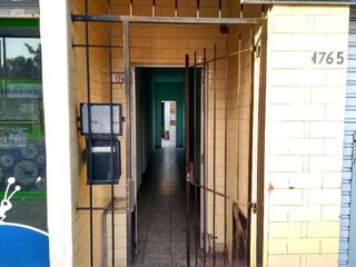 Foto 2 de Casa PH en venta en Banfield Oeste