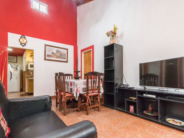 OPORTUNIDAD CASA 3 AMB EXCELENTE UBICACION SOLANO