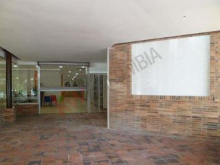 Venta de local en centro comercial Plaza Mayor, Chía Cundinamarca.-6223