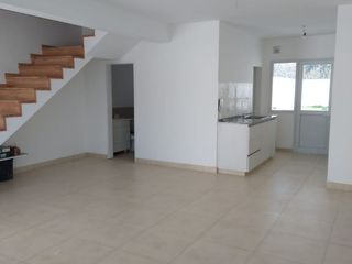 Foto 10 de VENTA DE CASA EN Lobos