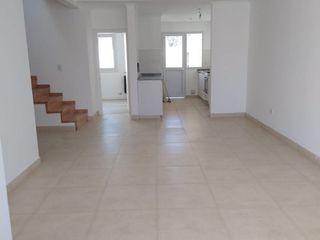 Foto 13 de VENTA DE CASA EN Lobos