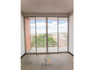 Foto 3 de Apartamento en Campamento - Edificio Lisboa