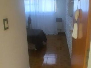 Casa en venta - 3 Dormitorios 2 Baños 1 Cochera - 120Mts2 - Quilmes Oeste