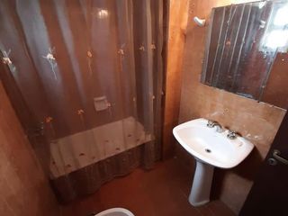Departamento venta -3 dormitorios -3 baños -120mts2 totales- La Plata
