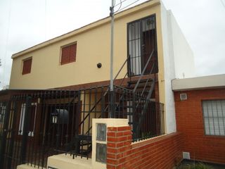 Foto 2 de Matienzo, impecable propiedad con pileta +departamento. NUEVO PRECIO PROXIMA A SER APPTA CREDITO BANCOR