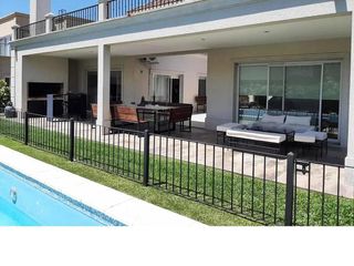 Foto 1 de Casa en Ayres Plaza