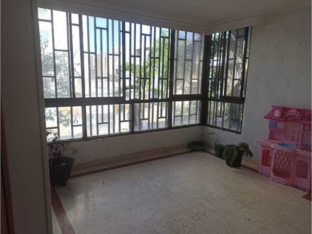 Se vende apto en el barrio riomar ciudad de Barranquilla