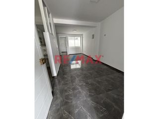 Foto 2 de 🏡 ¡El hogar que siempre soñaste en La Esperanza es una realidad!

✨ Vive en este moderno y funcional departamento ubicado en el tercer piso de la ca