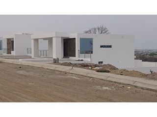Foto 4 de Venta de terrenos en Costa del Este Urb. Club & Resort Manta-Jaramijo.