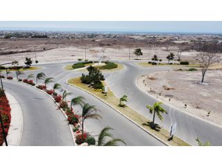 Foto 20 de Venta de terrenos en Costa del Este Urb. Club & Resort Manta-Jaramijo.