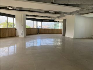 Foto 2 de Oficina en venta y arriendo en el sector de Manila
