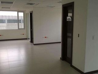 VENDO TERRENO INDUSTRIAL AMAGUANA 5000M2, CON EDIFICIO CORPORATIVO.