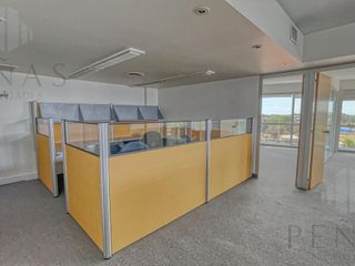 IMPECABLE OFICINA 215 m2 AMUEBLADA EN NUÑEZ  - 2 COCHERAS