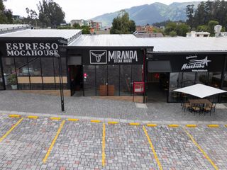 Valle de los Chillos, Local Comercial en Venta, 65m2 en plaza de comida