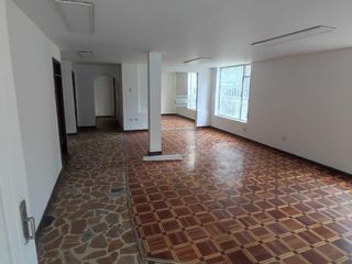 Foto 1 de oficina en arriendo en paris gaitan. Cod A6687801