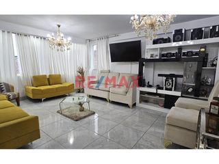 Foto 1 de Venta De Departamento Duplex Urb. Mochica Con Potencial De Negocio