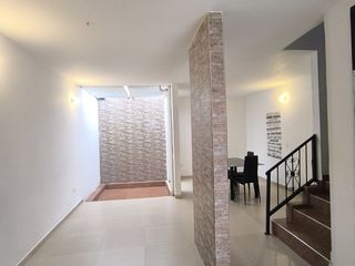 Foto 4 de casa en arriendo en ciudad santa bárbara. Cod A17034