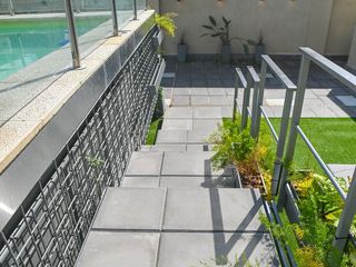 venta departamento de 3 dormitorios con balcón, cochera y amenities en Moreno al 800  zona Centro