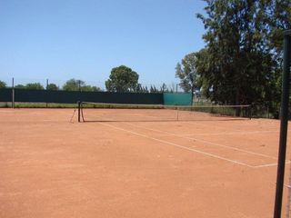 Foto 53 de Lencke vende - Muy buen lote interno en Albanueva, posibilidad de amarra