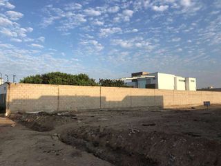 Foto 2 de VENTA DE TERRENO EN LA ENCANTADA DE VILLA