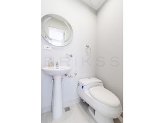Foto 22 de casa en venta en niza norte. Cod V6635
