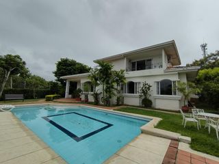 Foto 20 de casa campestre en venta en pance. Cod V107350