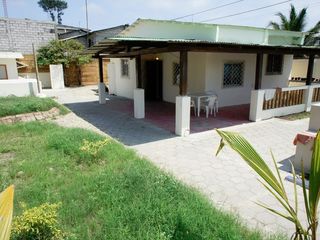 Se Alquila Casa Frente al Mar en Olón