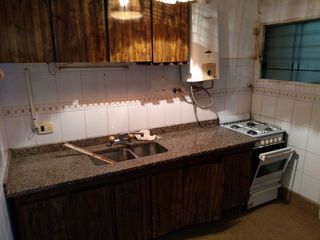 Foto 4 de Casa PH en venta en Bernal Oeste