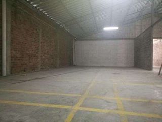 Foto 2 de ARRIENDO BODEGA 83M2 DENTRO DE CONJUNTO DE BODEGAS