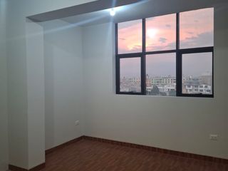 Foto 1 de Minidepartamento En Alquiler En Cuarto Piso En Urb. La Primavera - Chiclayo