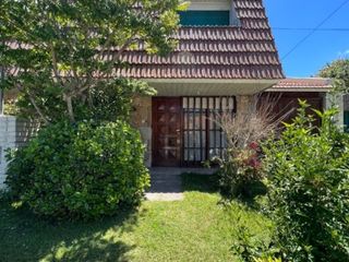 Foto 1 de Dúplex en Venta en Caisamar