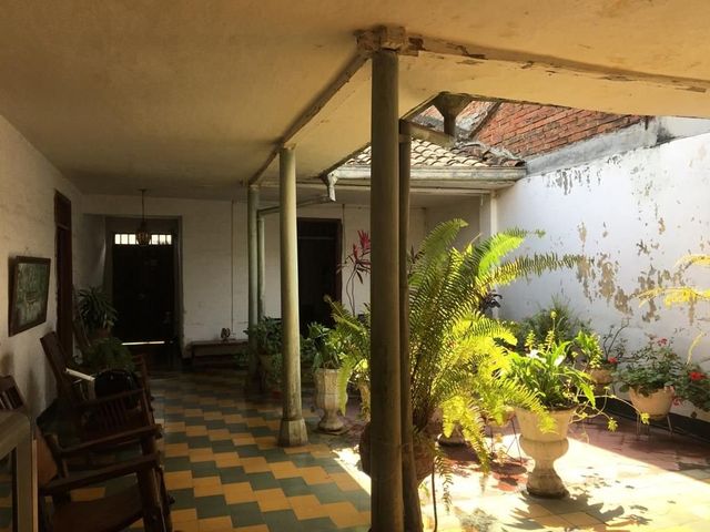 Casa esquinera en venta barrio José María Cabal