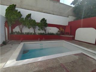 Se arrienda casa amoblada con piscina en Riomar