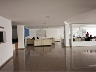 Foto 2 de Venta Local Comercial en terreno de 3.286 m2 con dos frentes SECTOR NORTE