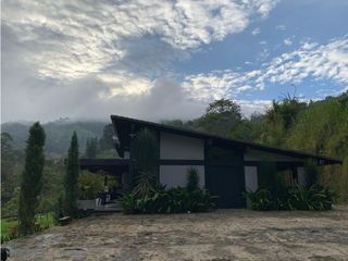 Venta Casa Campestre en La Estrella, Antioquia Vereda San Isidro