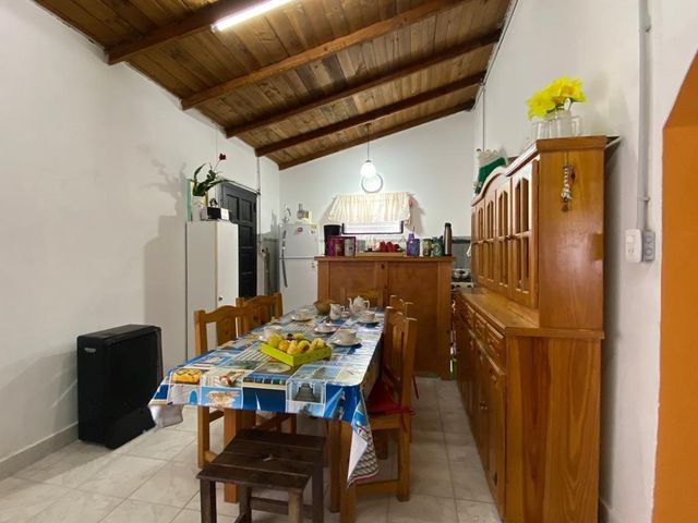 Casa en venta - 2 Dormitorios 1 Baño 4 Cochera - Mar del Tuyú