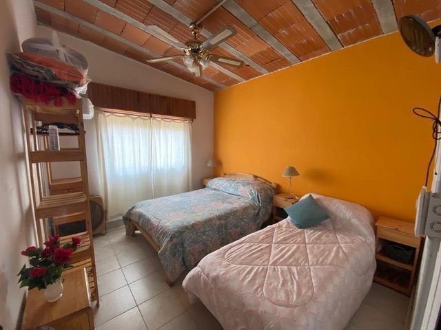 Casa en venta - 2 Dormitorios 1 Baño 4 Cochera - Mar del Tuyú