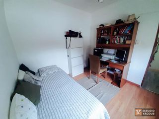 PH en venta - 2 dormitorios 2 baños - 80mts2 - La Plata
