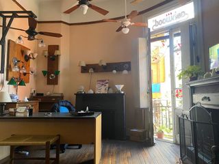 Casa de estilo  - 1000 m2 - 3 plantas - 2 locales - Terraza - Balcarce  y Pje. Giuffra, San Telmo