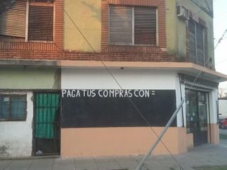 Foto 3 de Propiedad con locales