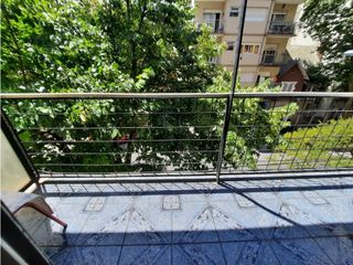 TEMPORADA - Alquiler por día - Departamento a la calle con balcón