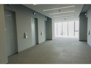 Foto 1 de RENTA OFICINA ELEMENTO TORRE 4