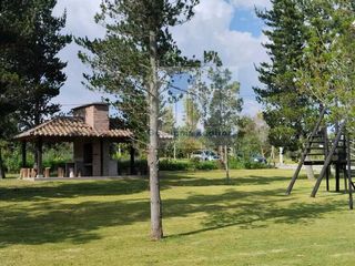 Foto 9 de Lindo terreno en venta en urbanización privada en Tabacundo