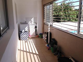 Departamento venta 2 dormitorios 1 baño 1 balcón 1 cochera 72 mts 2 totales - La Plata